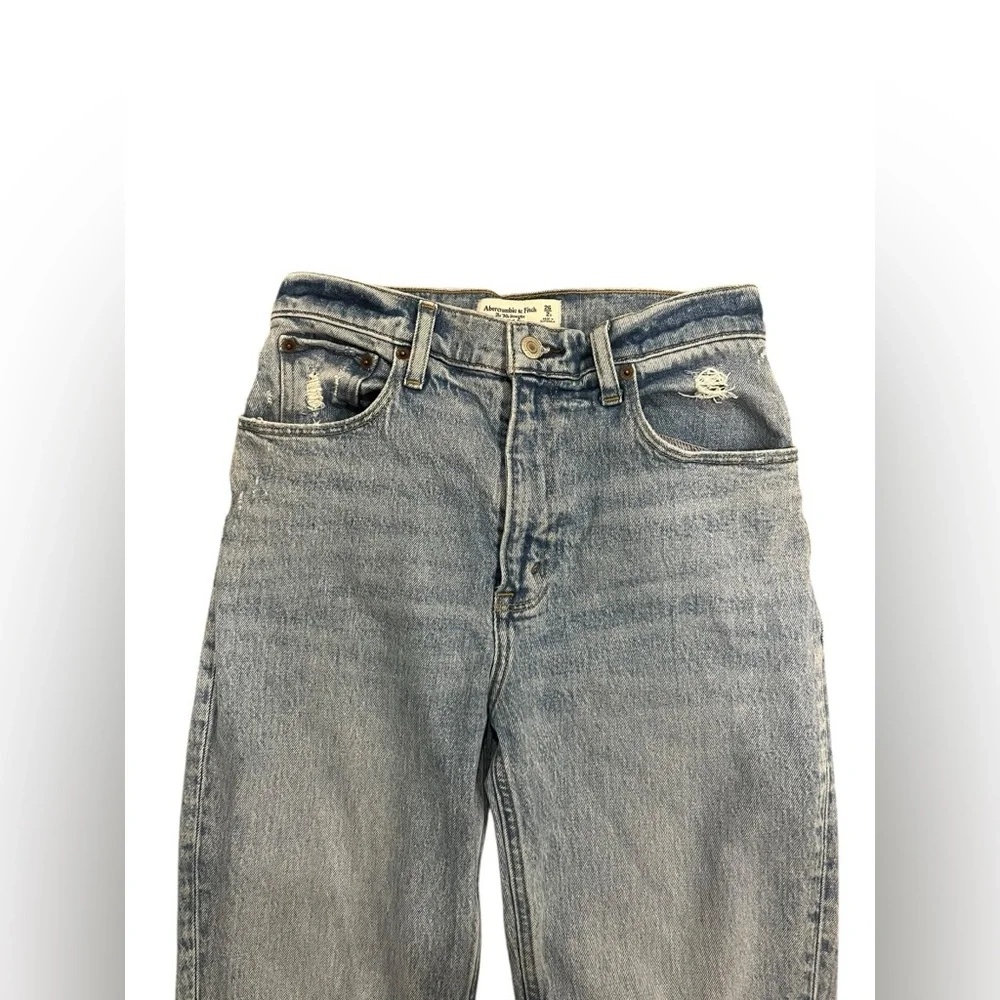 Abercrombie & Fitch 90s Straight Ultra High Rise Jeans Distressed Size 26 / 2S - Picture 3 of 5